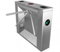 What are the pedestrian barriers? What are the advantages and disadvantages?